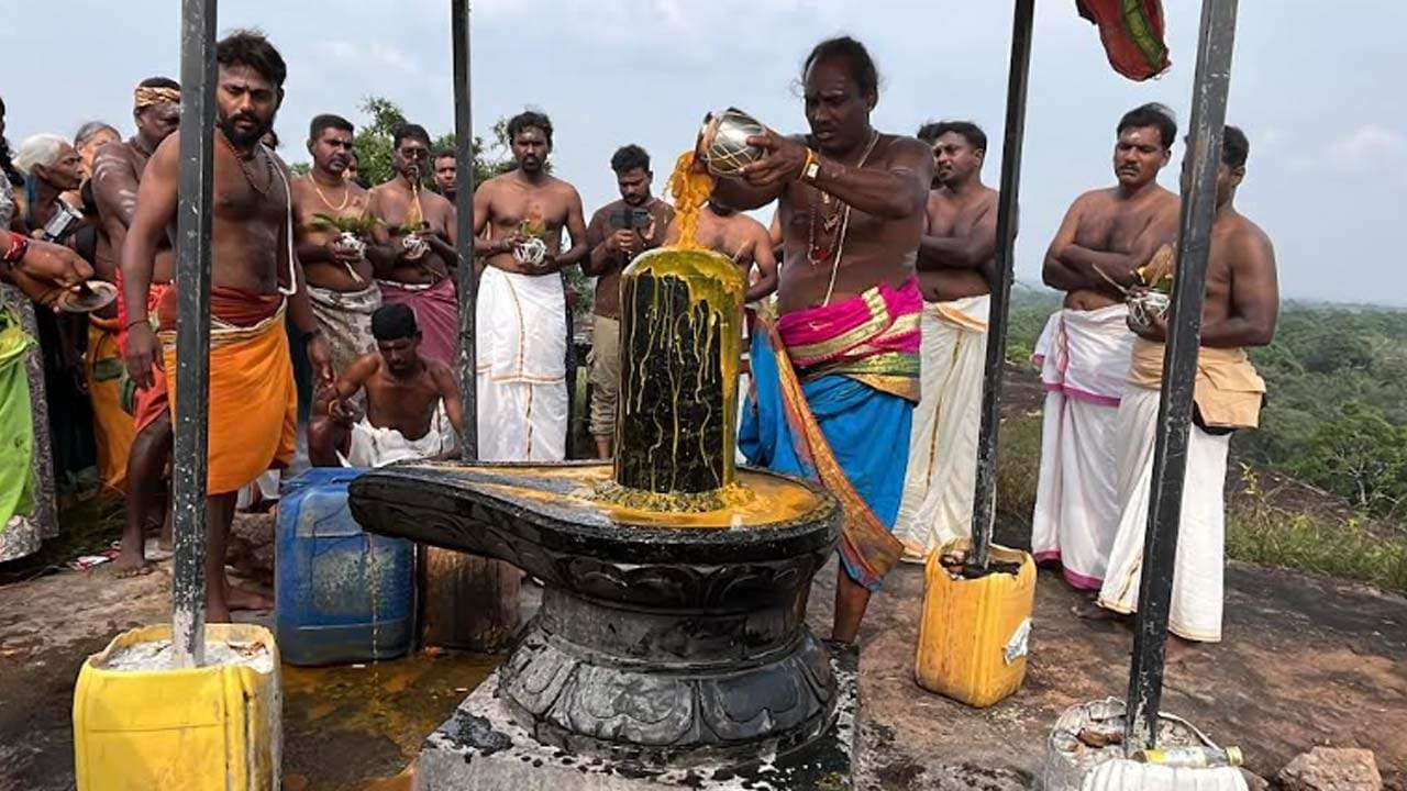வெடுக்கு நாறிமலையில் சிவாரத்திரி தின வழிபாடுகள்!