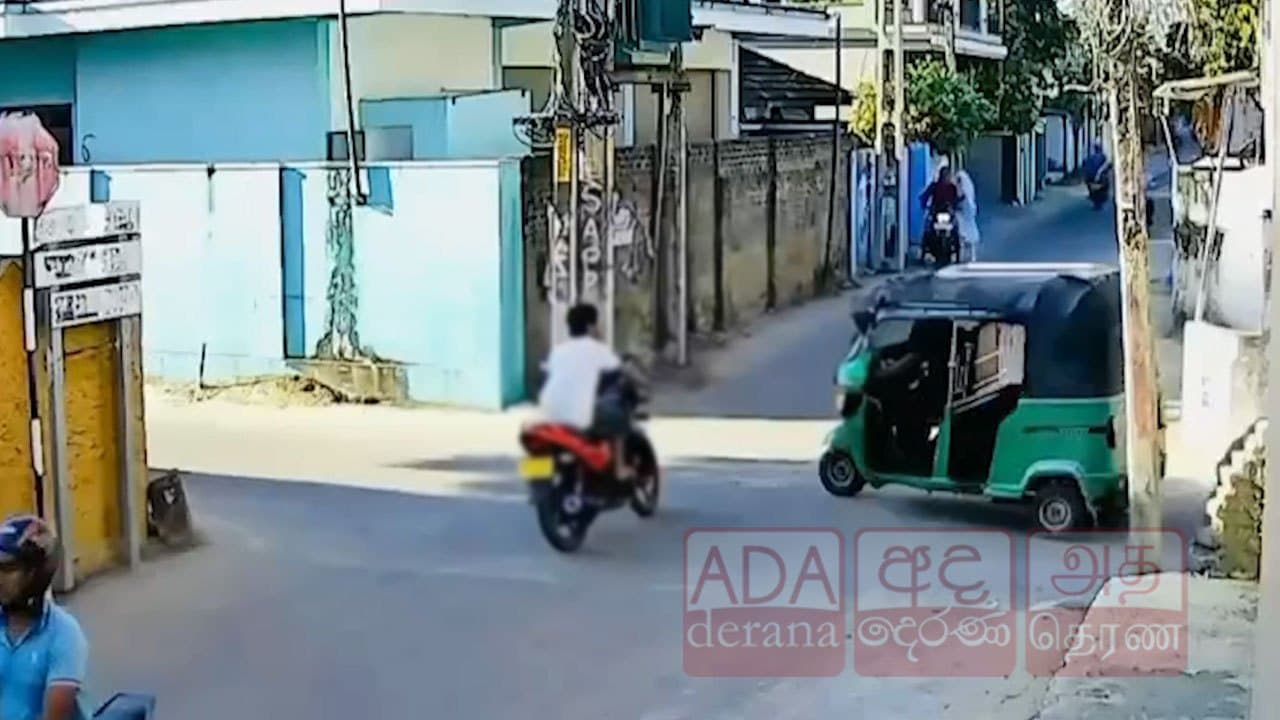 நிந்தவூர் நாற்சந்தியில் விபத்து - CCTV வீடியோ