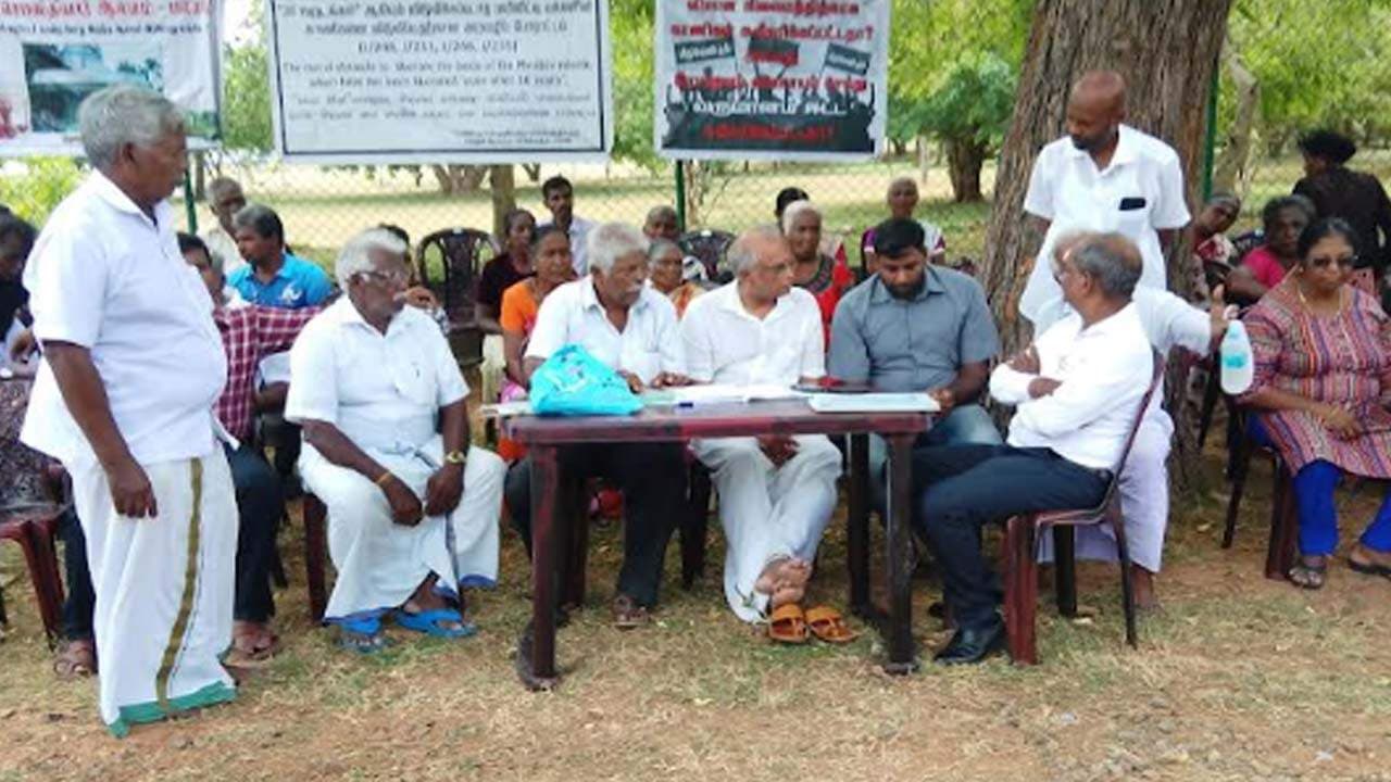 "கொமாண்டோ" பங்களா முன்பாக போராட்டம்! 