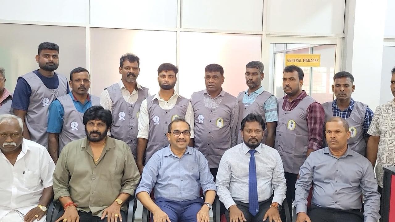 பேருந்து ஊழியர்களுக்கு முறைப்பாடு இலக்கத்துடன் சீருடை!