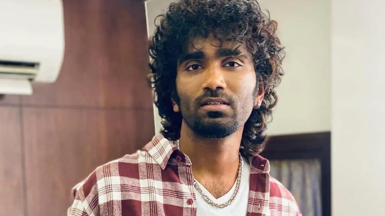கேள்வி கேட்டால் லத்தியால் பதில் சொல்லாதீங்க!