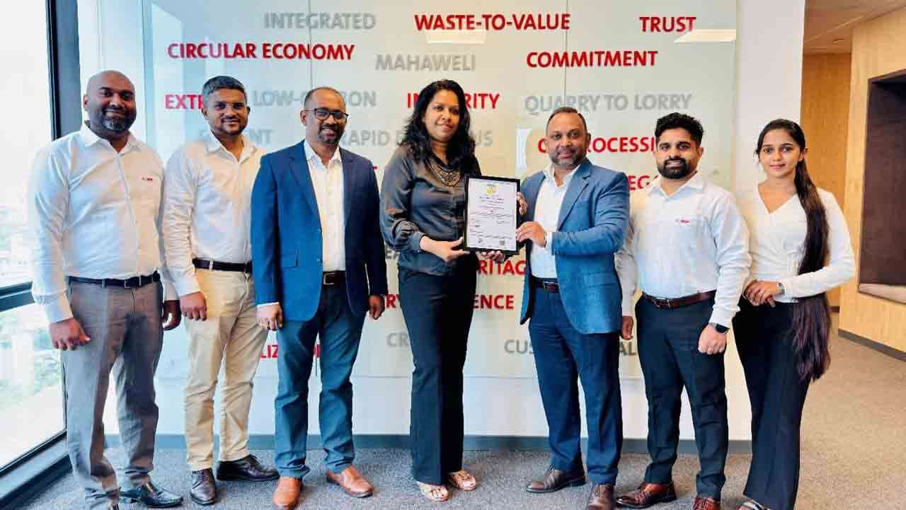 ISO 10004:2018 வாடிக்கையாளர் திருப்தி சான்றிதழைப் பெற்ற இலங்கையின் முதலாவது கழிவு முகாமைத்துவ நிறுவனமாக INSEE Ecocycle