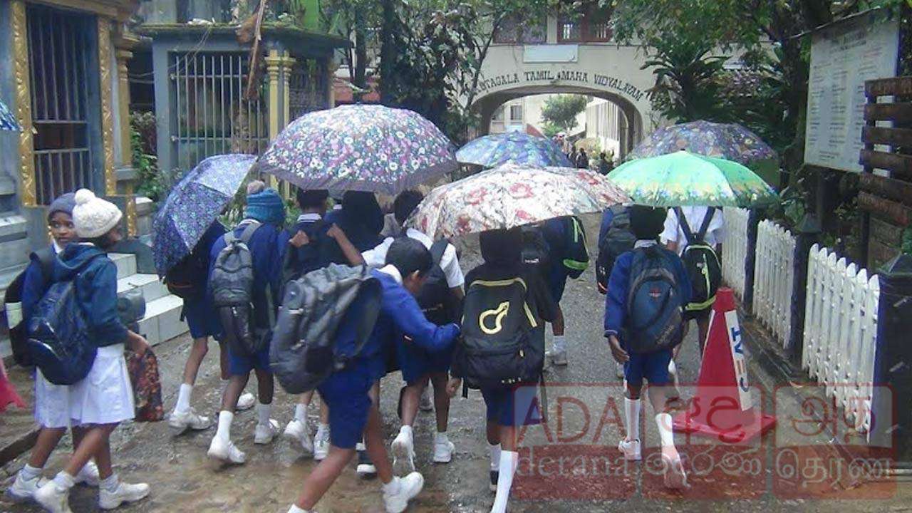 மழைக்கு மத்தியிலும் புலமைப்பரிசில் பரீட்சைக்கு ஆர்வத்துடன் தோற்றிய மலையக மாணவர்கள்!