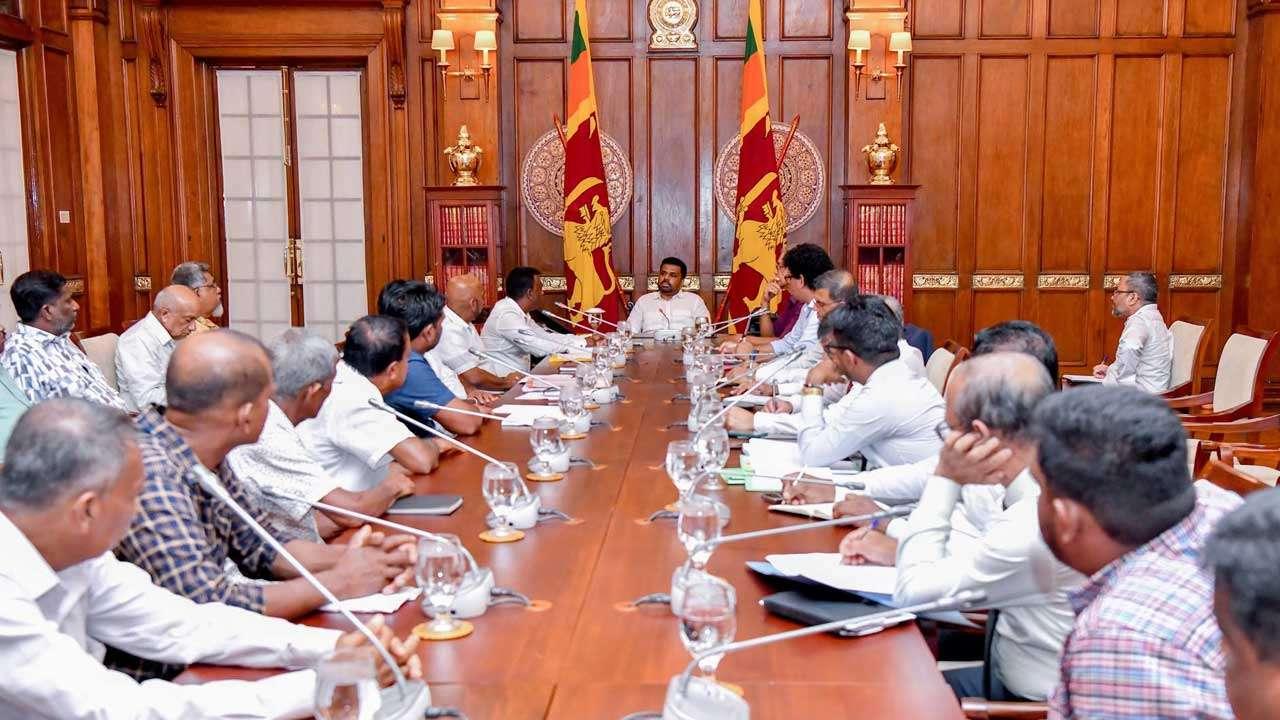 சிறு மற்றும் நடுத்தர அரிசி ஆலை உரிமையாளர்கள் - ஜனாதிபதி சந்திப்பு