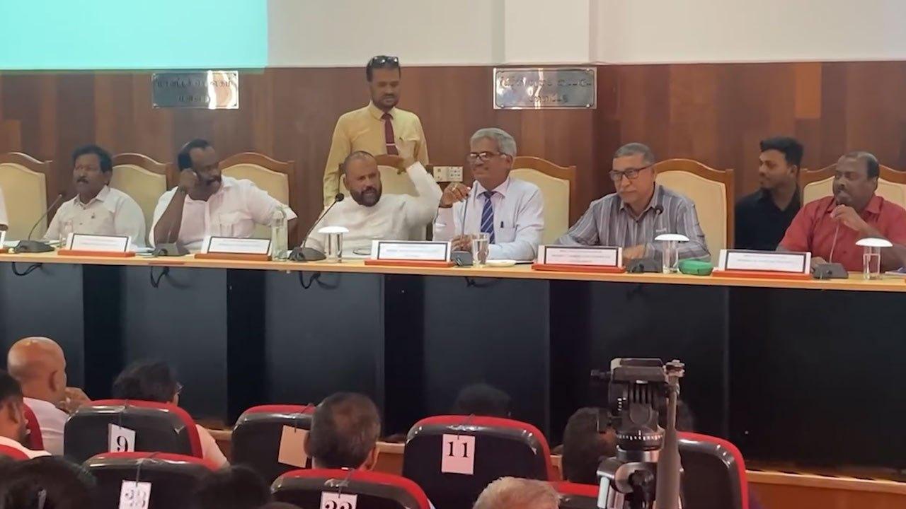 ரிஷாட் – ஜெகதீஸ்வரன் இடையே வாக்குவாதம்!