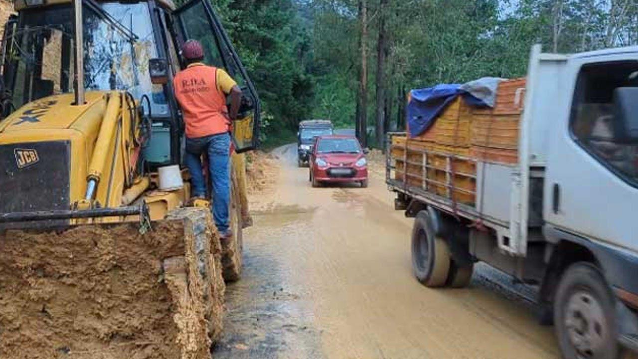 தடைப்பட்டிருந்த ஹெட்டன் - கொழும்பு பிரதான வீதியின் ஒரு வழிப்பாதை திறப்பு!