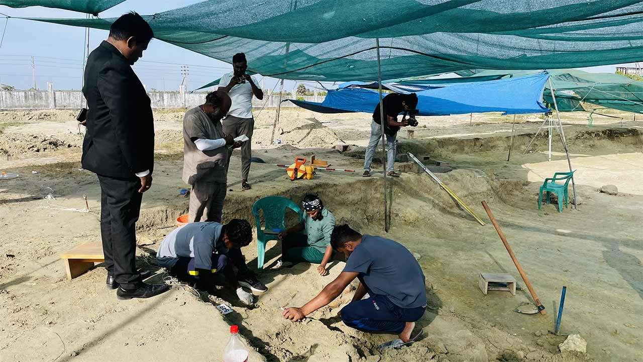 செம்மணி மனித புதைகுழி: மேலும் 8 எலும்புக்கூடுகள் அடையாளம்!