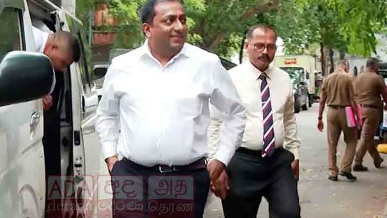 முன்னாள் அமைச்சர் அகில விராஜ் உள்ளிட்டவர்களுக்கு பிணை