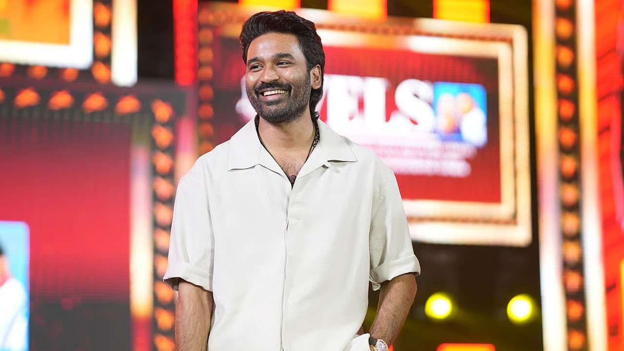 தனுஷ் அரசியல் கட்சி பெயர்!