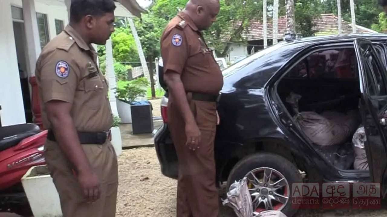 சட்டவிரோத மதுபான கடத்தல்காரரின் இரு உதவியாளர்கள் கைது