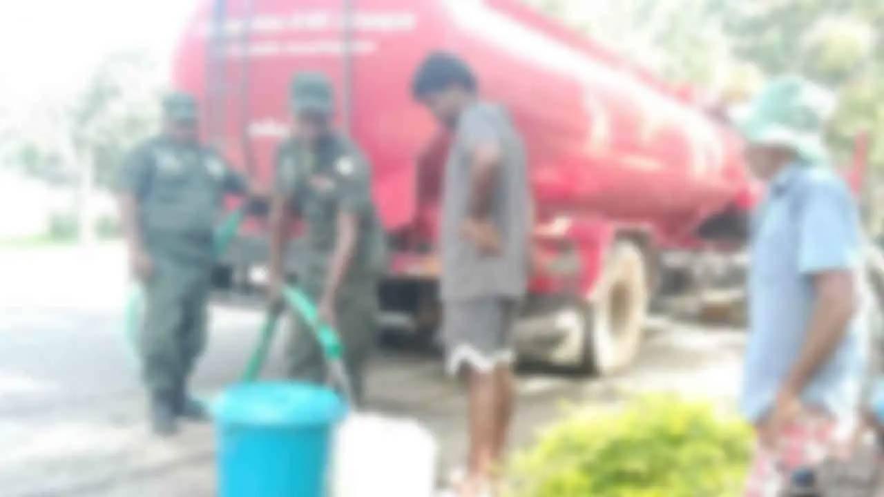 வறட்சியால் பாதிக்கப்பட்டுள்ள 24,000க்கும் மேற்பட்ட குடும்பங்களுக்கு தொடர்ந்து நீர் விநியோகம்