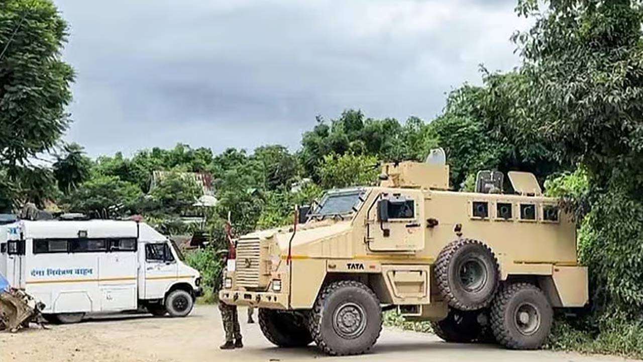 மணிப்பூரில் பாடசாலை அதிபர் உட்பட நால்வர் சுட்டுக் கொலை