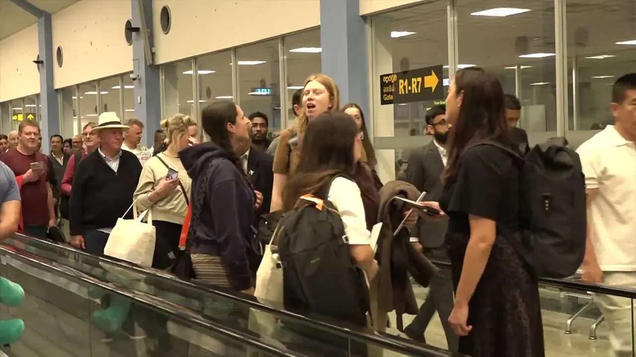 சுற்றுலாப் பயணிகளின் வருகை 15 இலட்சத்தைக் கடந்தது
