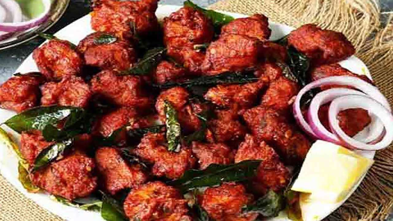 சிக்கன் துண்டுக்காக நண்பரை கொலை செய்த வாலிபர்!