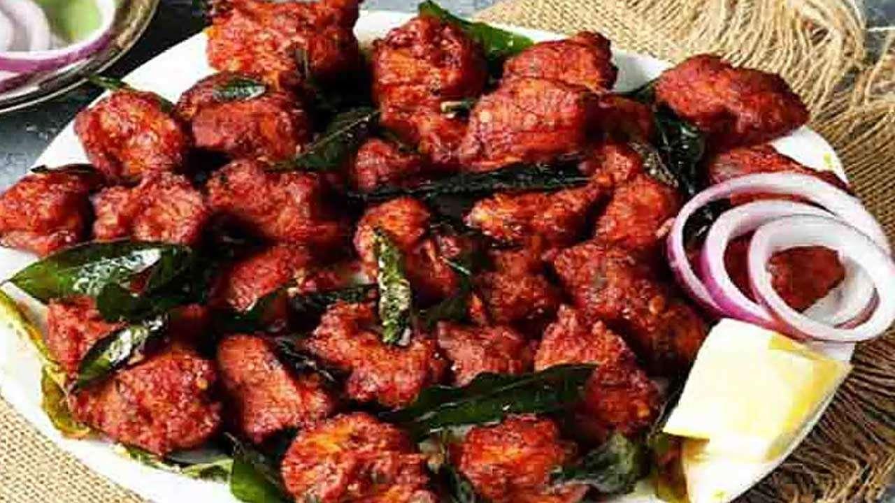 சிக்கன் துண்டுக்காக நண்பரை கொலை செய்த வாலிபர்!
