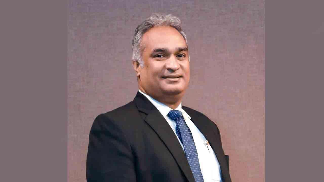 சர்வதேச இளைஞர் தினம்: சமூக ஊடகங்கள் இளைஞர் கல்வியில் ஏற்படுத்தும் மாற்றம்