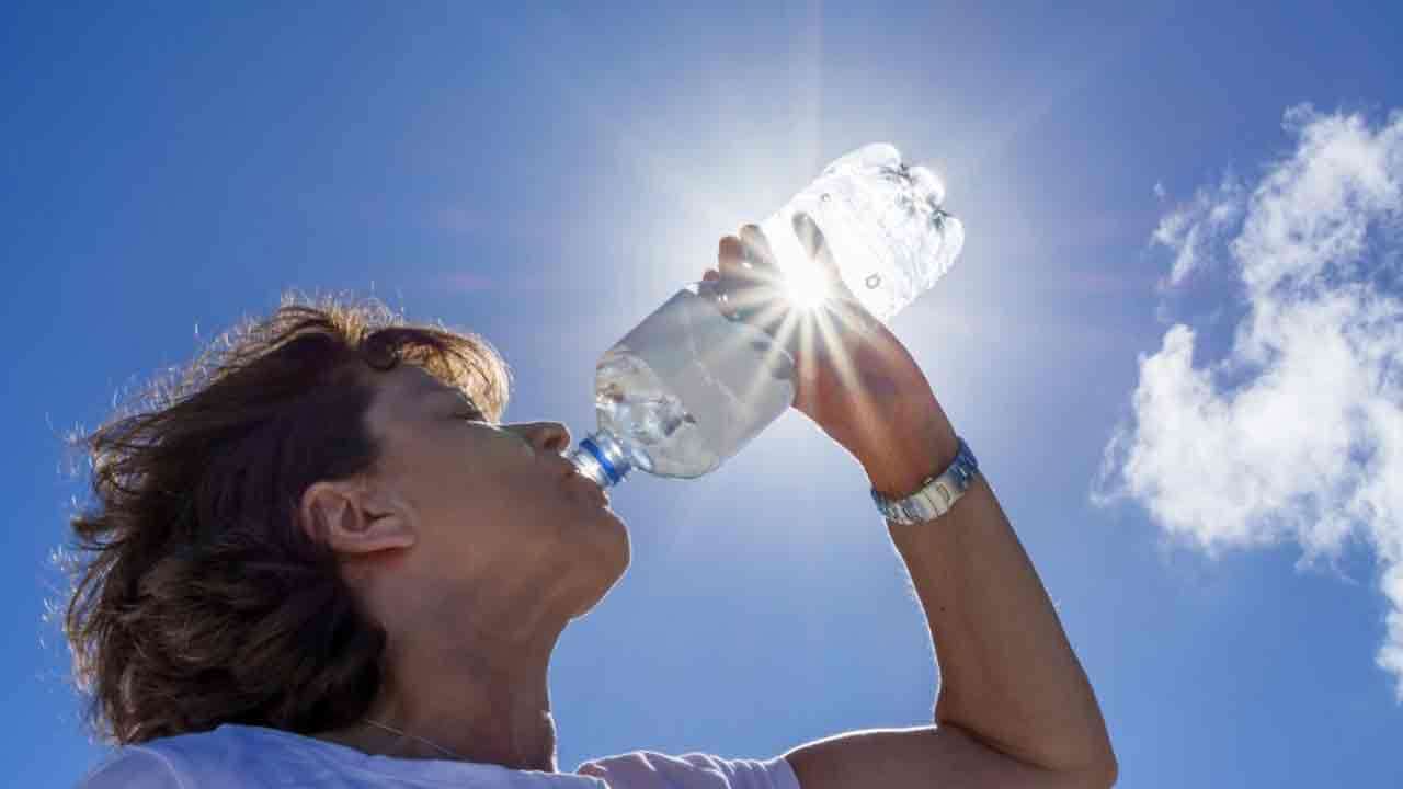 இன்று நண்பகல் 12:10 மணிக்கு சூரியன் உச்சியில் இருக்கும்
