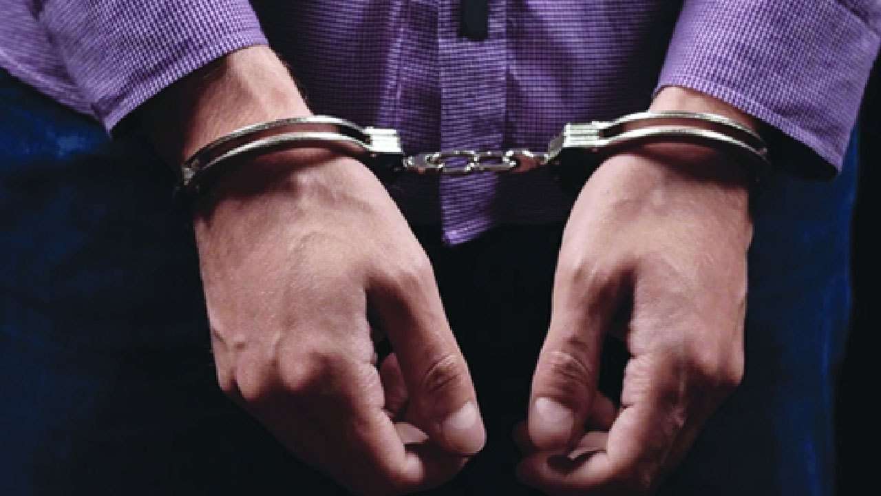 80 மில்லியன் டொலரை வௌிநாடுகளுக்கு சட்டவிரோதமாக மாற்றியவர் கைது