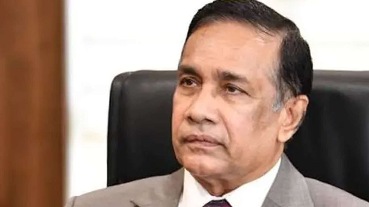 FCID யில் ஆஜரானார் முன்னாள் விமானப் படை தளபதி