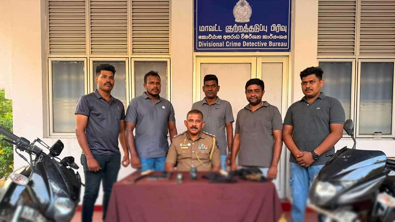 யாழில் இளைஞர் மீது வாள்வெட்டு - நால்வர் கைது