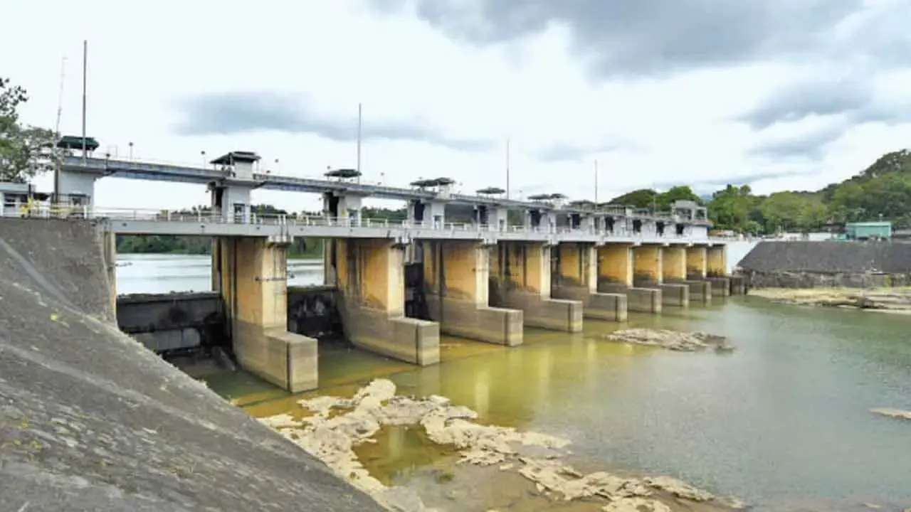 நீர் முற்றாக வற்றச் செய்யப்படவுள்ள பொல்கொல்ல நீர்த்தேக்கம்!