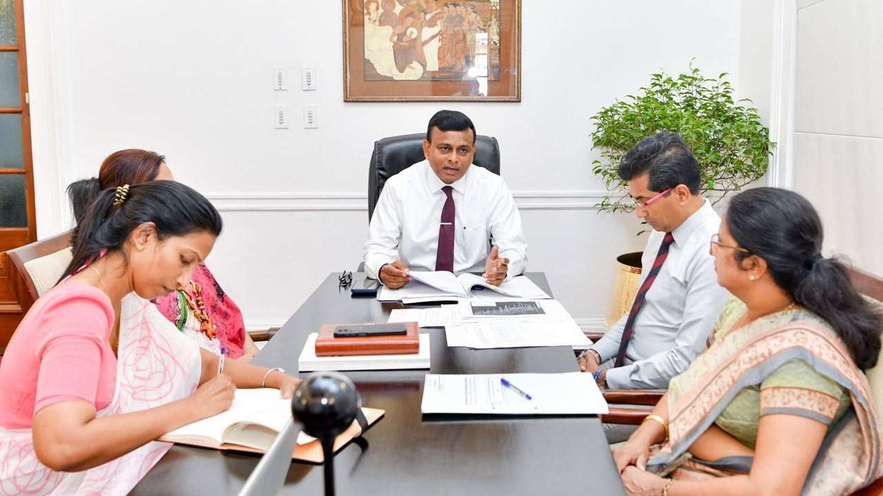 கிழக்கில் சட்டவிரோத காணி ஆக்கிரமிப்புகள் தொடர்பில் விடுக்கப்பட்டுள்ள பணிப்புரை