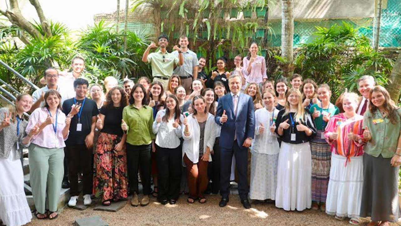 இலங்கையை வந்தடைந்த Peace Corps தன்னார்வத் தொண்டர்கள்!