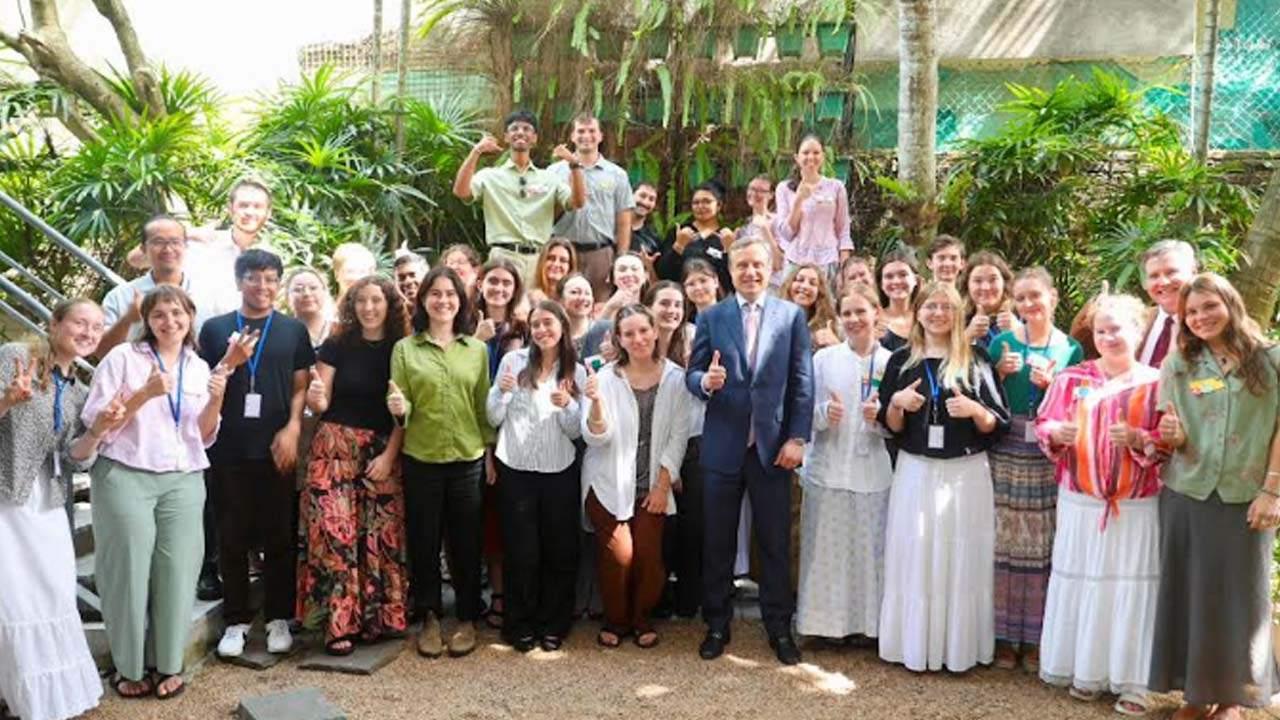 இலங்கையை வந்தடைந்த Peace Corps தன்னார்வத் தொண்டர்கள்!