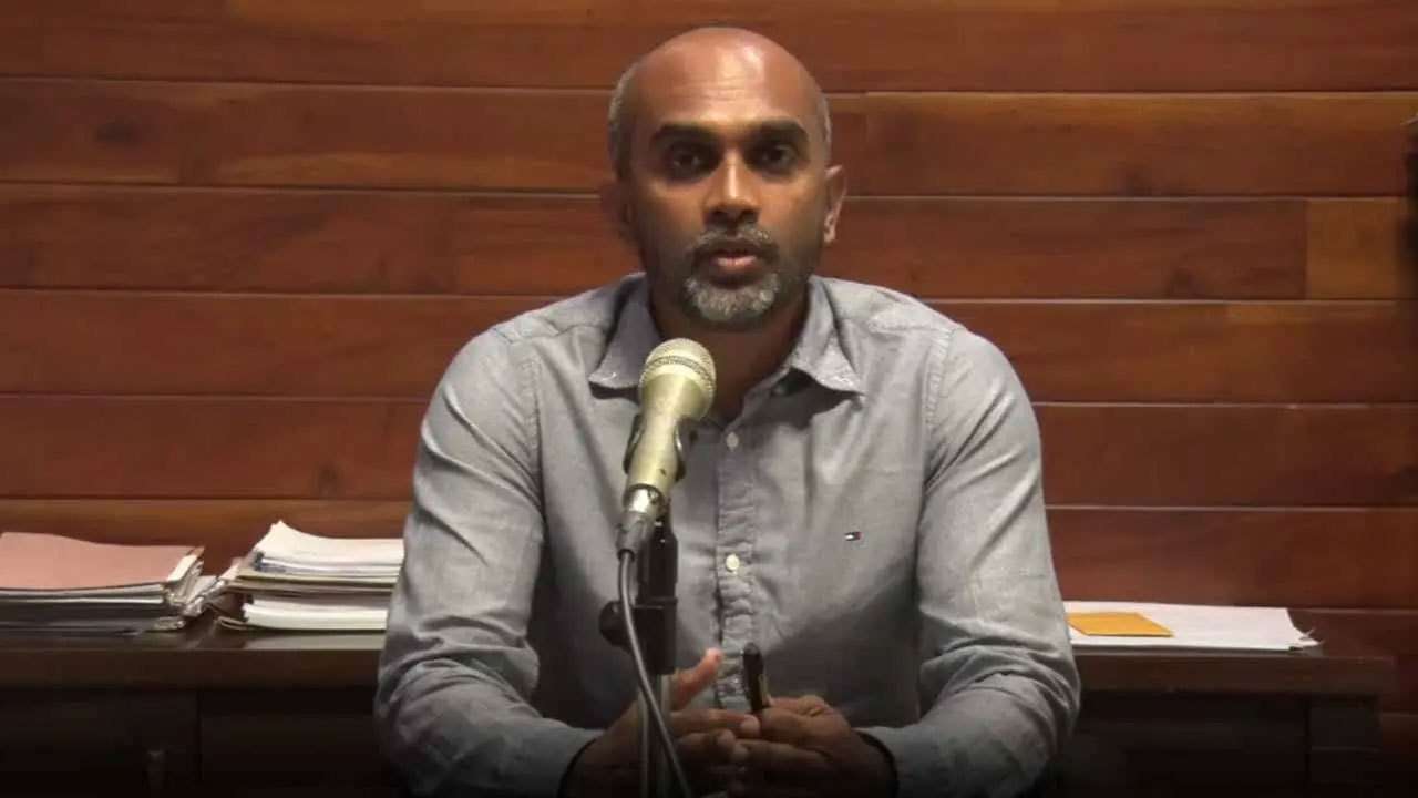 வேலைநிறுத்தத்திலும் இயங்கிய ரயில்கள்: ஊழியர்களுக்கு பாராட்டு