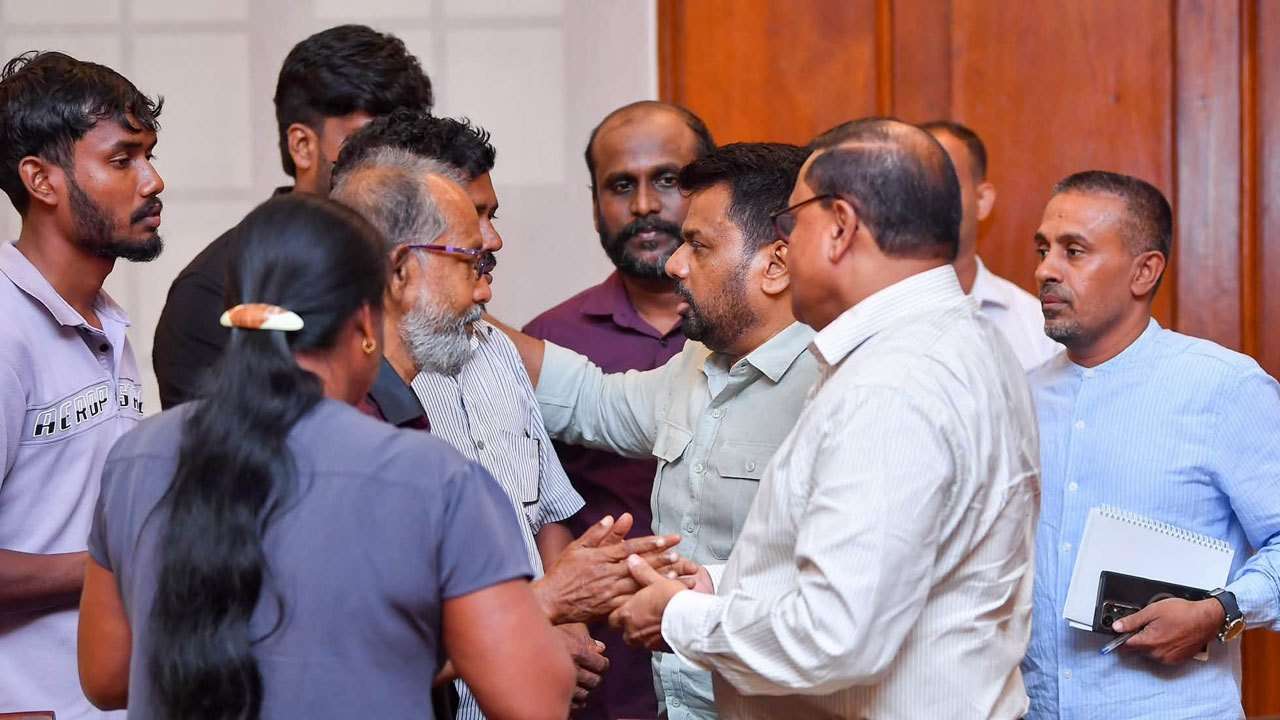 அனோஜனின் குடும்பத்தினரை சந்தித்த ஜனாதிபதி