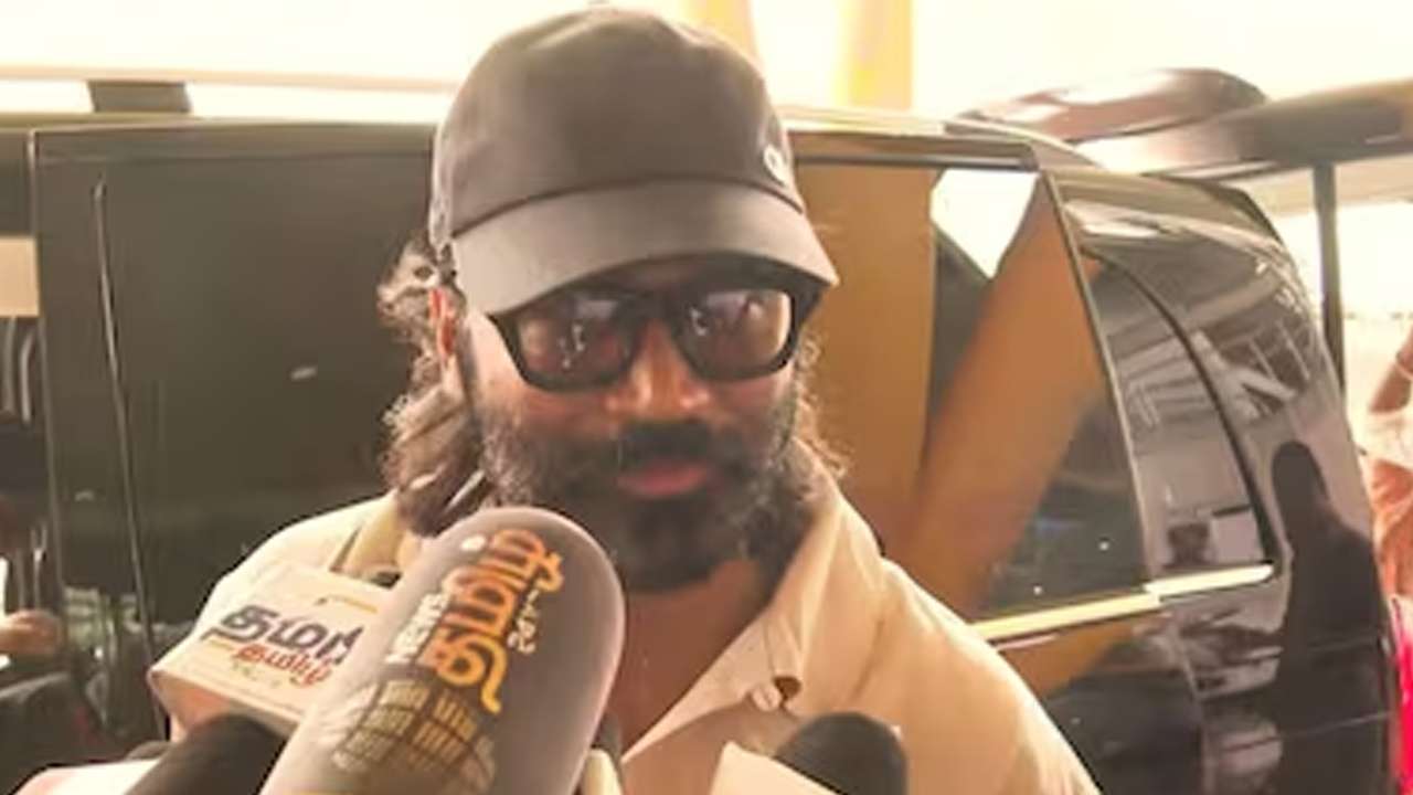 கட்சி பெயர் குறித்த கேள்விக்கு தனுஷ் கொடுத்த ரியாக்ஷன்!