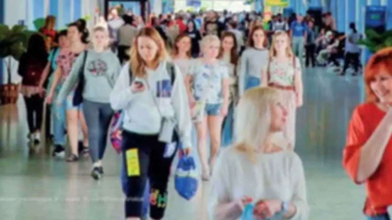 செம்டம்பரில் இதுவரையில் 107,093 சுற்றுலாப் பயணிகள் வருகை