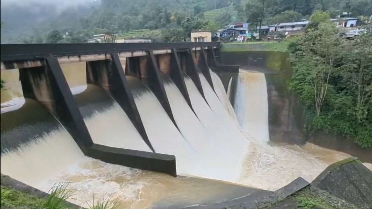 நுவரெலியாவில் இடைவிடாது பெய்யும் கனமழை