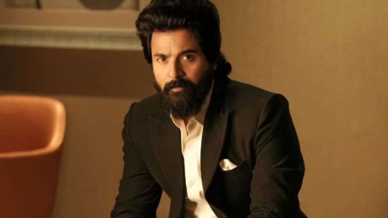 சிவகார்த்திகேயன் சம்பளத்தால் அதிர்ச்சியில் உறைந்த தயாரிப்பாளர்!