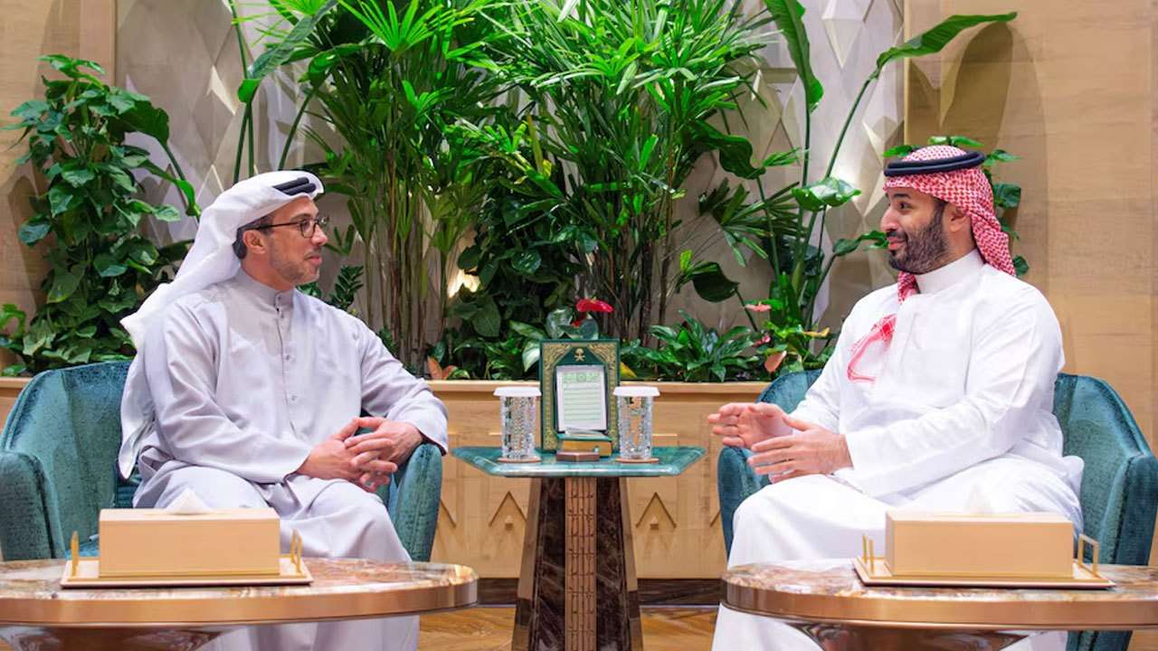 விரிசலுக்கு பின் முதன்முறையான சந்தித்த UAE - சவூதி அதிகாரிகள்