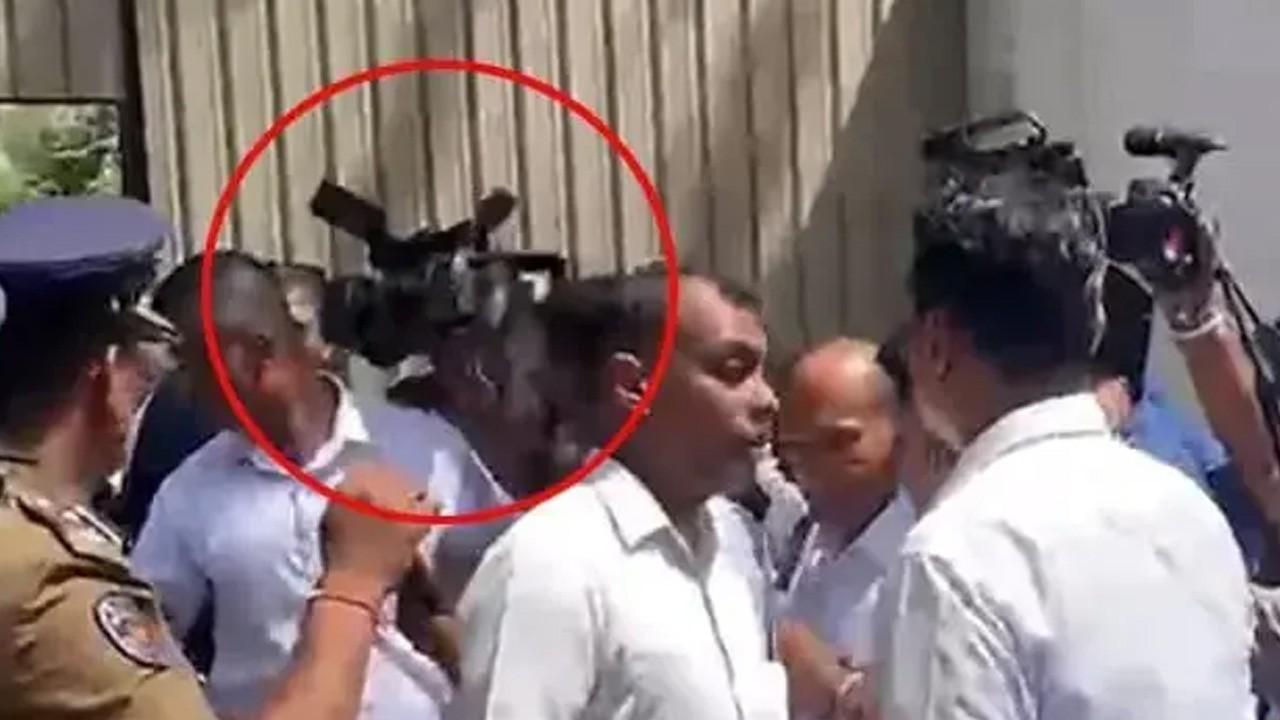 ரணிலின் மெய்ப்பாதுகாவலரை தாக்கிய ஔிப்பதிவாளர் கைது