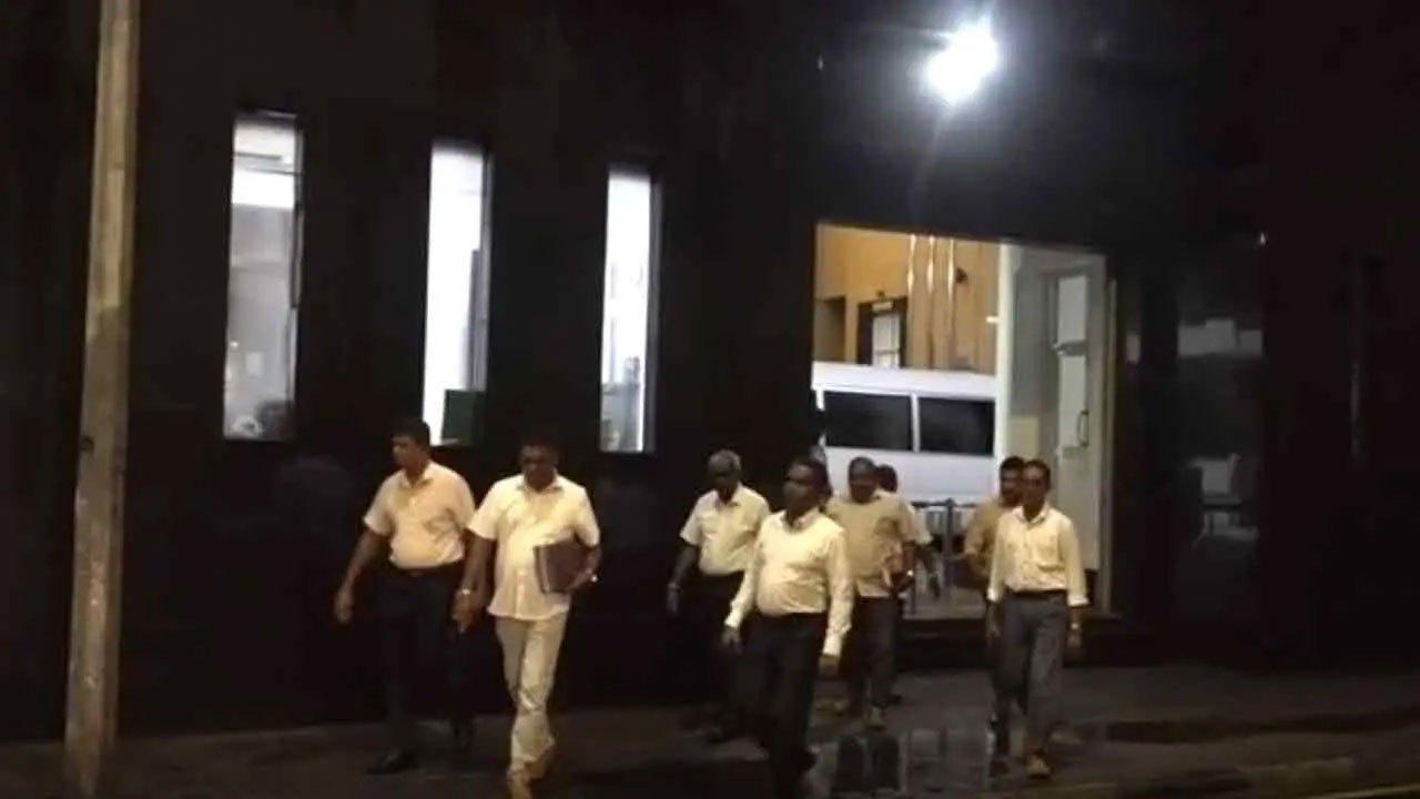 எரிபொருள் போக்குவரத்துக் கட்டணத்தை உயர்த்த பேச்சுவார்த்தை: திங்கள் வரை அவகாசம்!