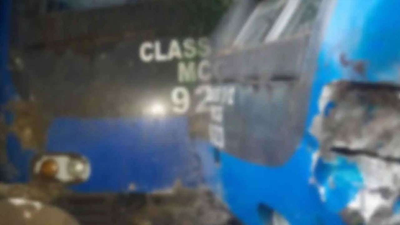 பேராதனை - கொழும்பு கோட்டை கடுகதி ரயில் தடம் புரண்டது