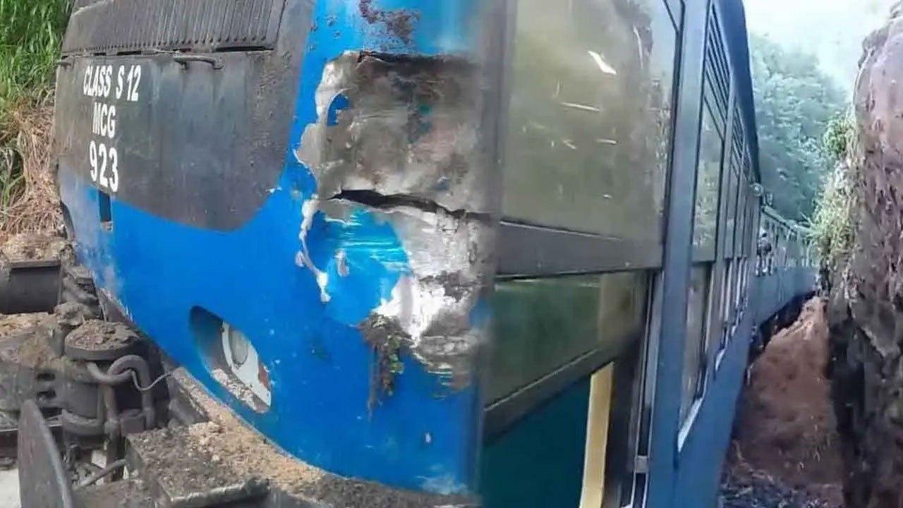 ரயிலை மீள் தடமேற்றும் பணிகள் ஆரம்பம்!