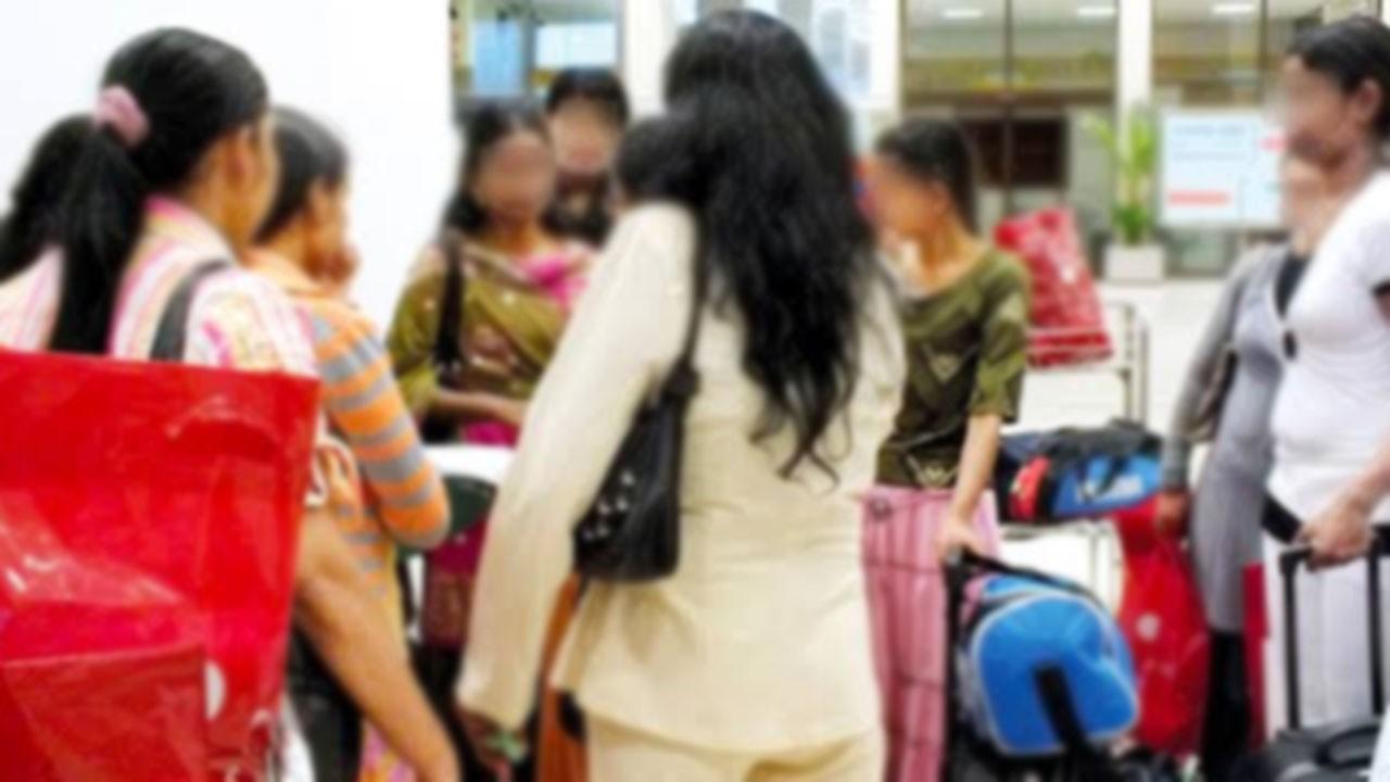 கடந்த 9 மாதங்களில் 211,666 பேர் வேலைவாய்ப்புக்காக வௌிநாடுகளுக்கு பயணம்