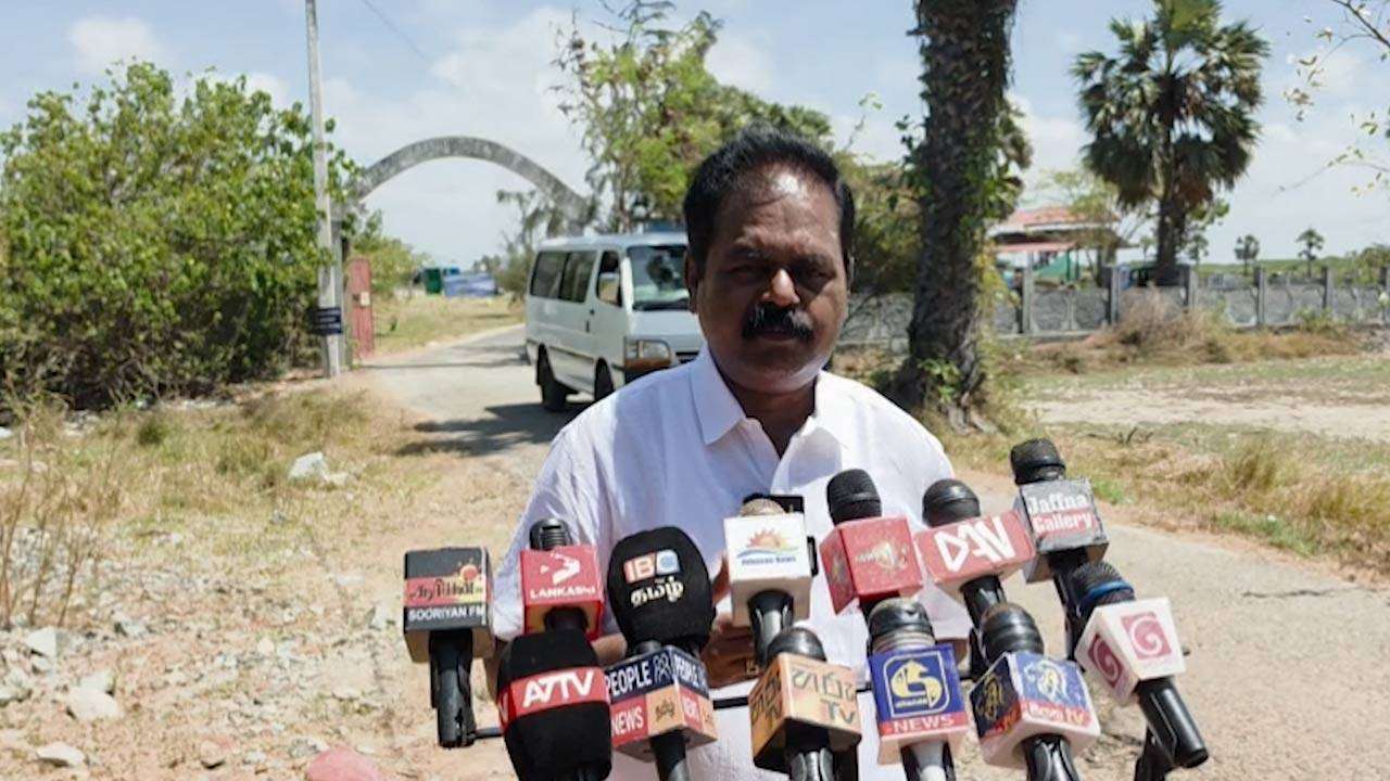 செம்மணி மனித புதைகுழியை பார்வையிட்ட சிறீதரன்!