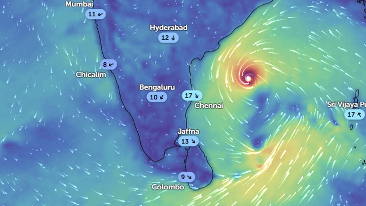 வங்கக்கடலில் நிலைகொண்டுள்ள காற்றழுத்த தாழ்வு மண்டலம் - இன்றும் பலத்த மழைக்கு வாய்ப்பு