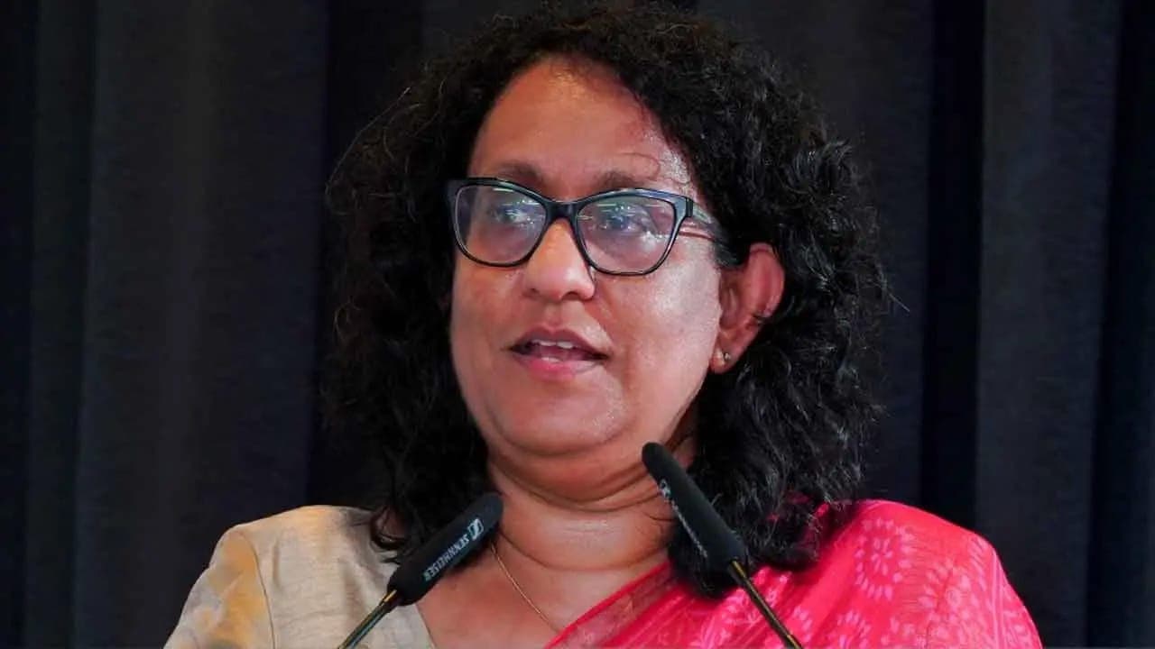 பாடசாலை என்பது பரீட்சைகளில் சித்தியடைவதற்காக மாத்திரம் கல்வி வழங்கும் இடமல்ல!