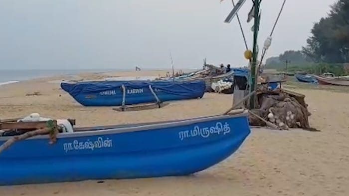 மட்டக்களப்பில் முடங்கியது மீனவர் வாழ்க்கை!